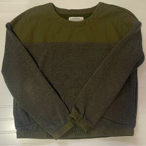 REI Cooperative Women’s Small Olive and Gray Sweatshirt